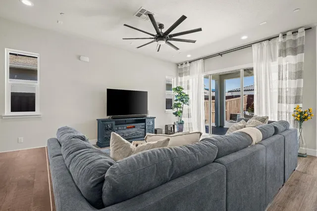 $799,950 | 3524 Deer Pk Drive, Folsom, CA 95630