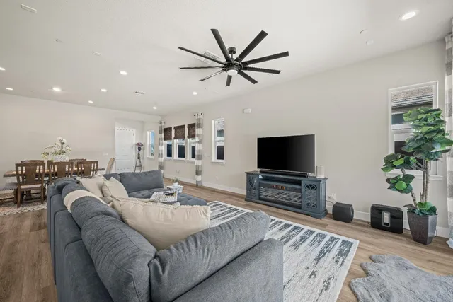 $799,950 | 3524 Deer Pk Drive, Folsom, CA 95630