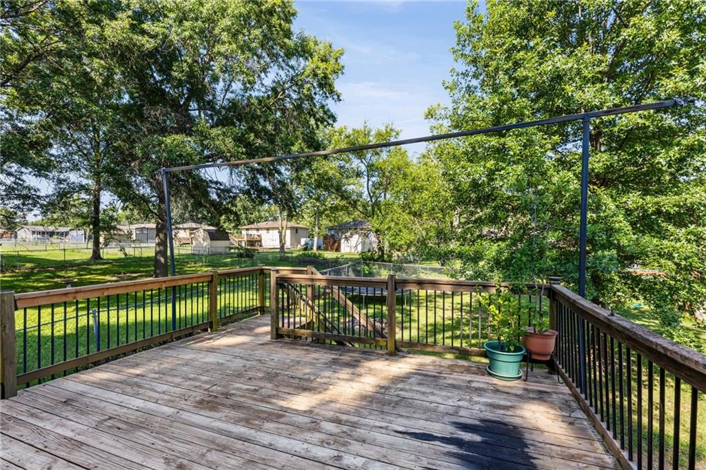 605 North Franklin Street Spring Hill, KS 66083 - Photo 29 of 33