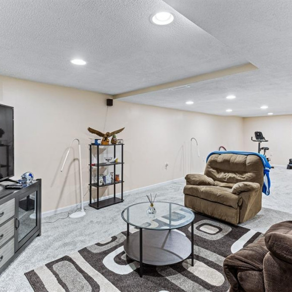 1075 Maya Court Troy, MI 48085 - Photo 30 of 37 Photo 33