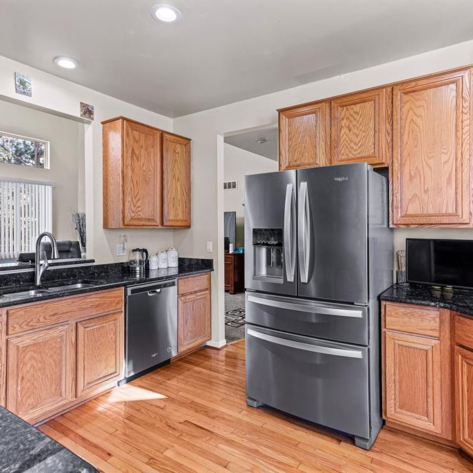 1075 Maya Court Troy, MI 48085 - Photo 5 of 37 Photo 5