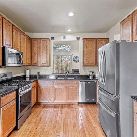 1075 Maya Court Troy, MI 48085 - Photo 6 of 37 Photo 6