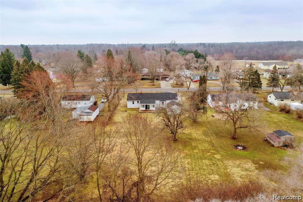 4387 Crosby Road Flint, MI 48506 - Photo 52 of 59 D10F973B-13BA-4137-9DDF-9910F4CED8F5_1_201_a.jpeg