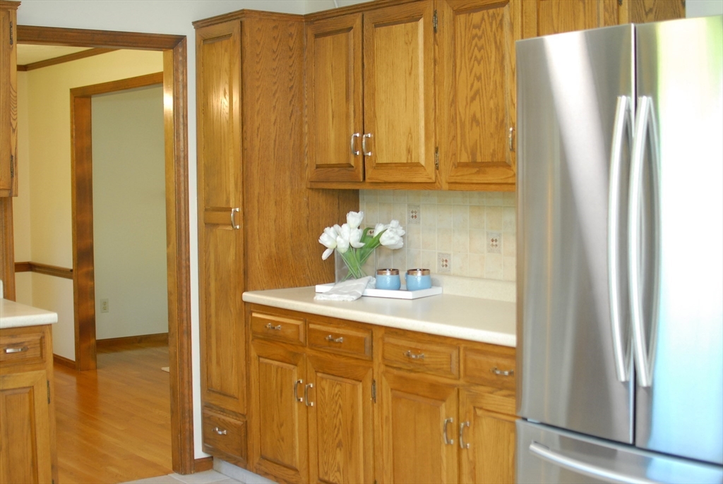 275 Old Harvard Road Boxborough, MA 01719 - Photo 11 of 27