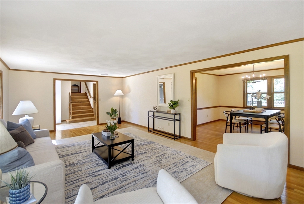 275 Old Harvard Road Boxborough, MA 01719 - Photo 4 of 27