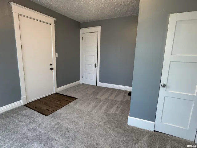 $1,600 | 1013 East 6th Street, Davenport, IA 52803