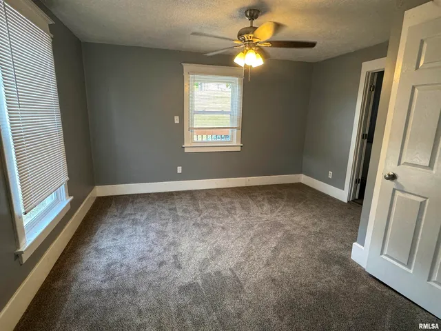 $1,600 | 1013 East 6th Street, Davenport, IA 52803