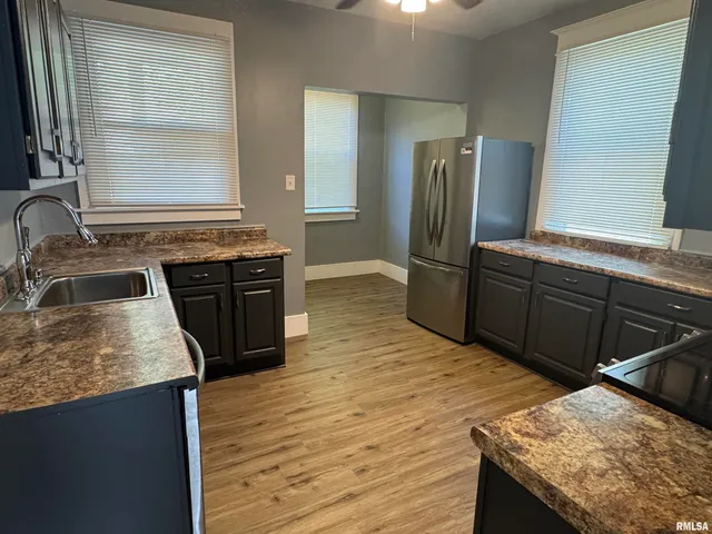 $1,600 | 1013 East 6th Street, Davenport, IA 52803