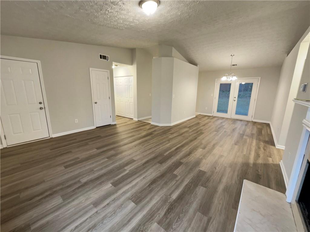 2015 Briar Ridge Way Southwest Atlanta, GA 30331 - Photo 10 of 23