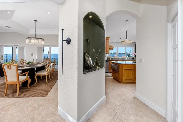 $3,999,999 | 1901 Carolina Avenue Northeast, St. Petersburg, FL 33703