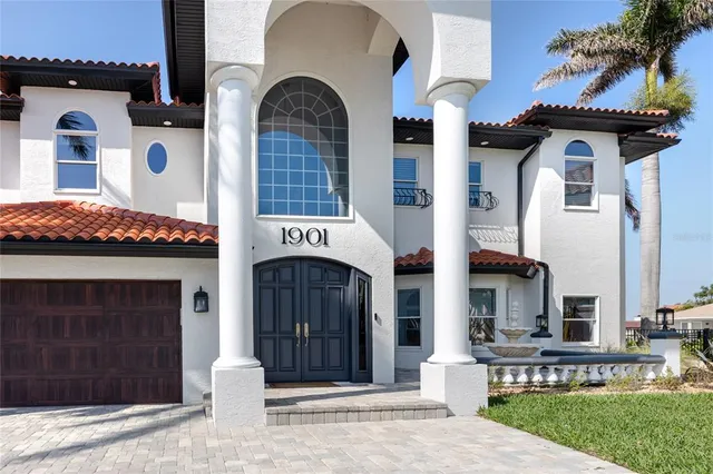 $3,999,999 | 1901 Carolina Avenue Northeast, St. Petersburg, FL 33703