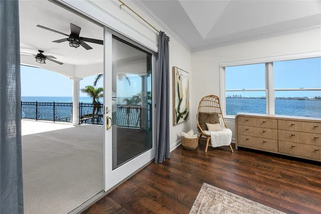 $3,999,999 | 1901 Carolina Avenue Northeast, St. Petersburg, FL 33703