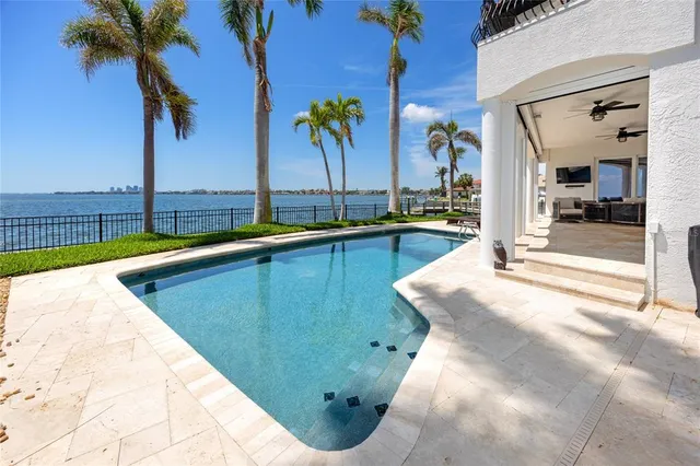 $3,999,999 | 1901 Carolina Avenue Northeast, St. Petersburg, FL 33703