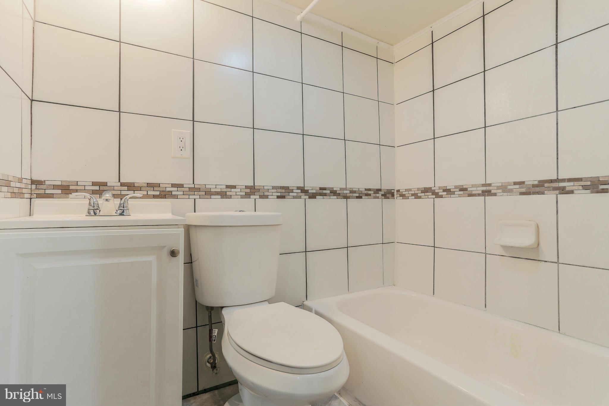 1509 Desoto Road Baltimore, MD 21230 - Photo 17 of 25 Bath