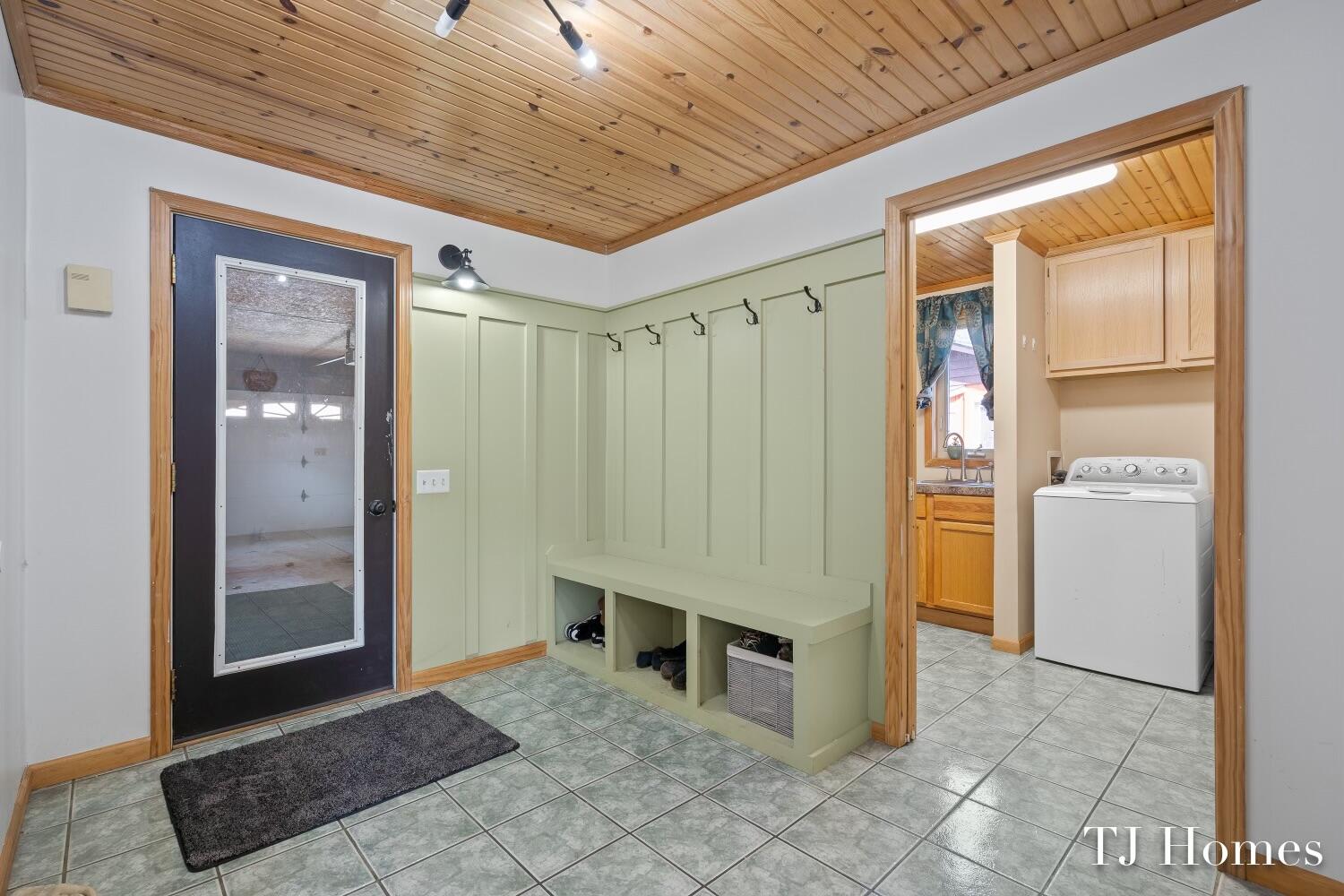 7628 Main Street Newaygo, MI 49337 - Photo 12 of 39 Main St-10