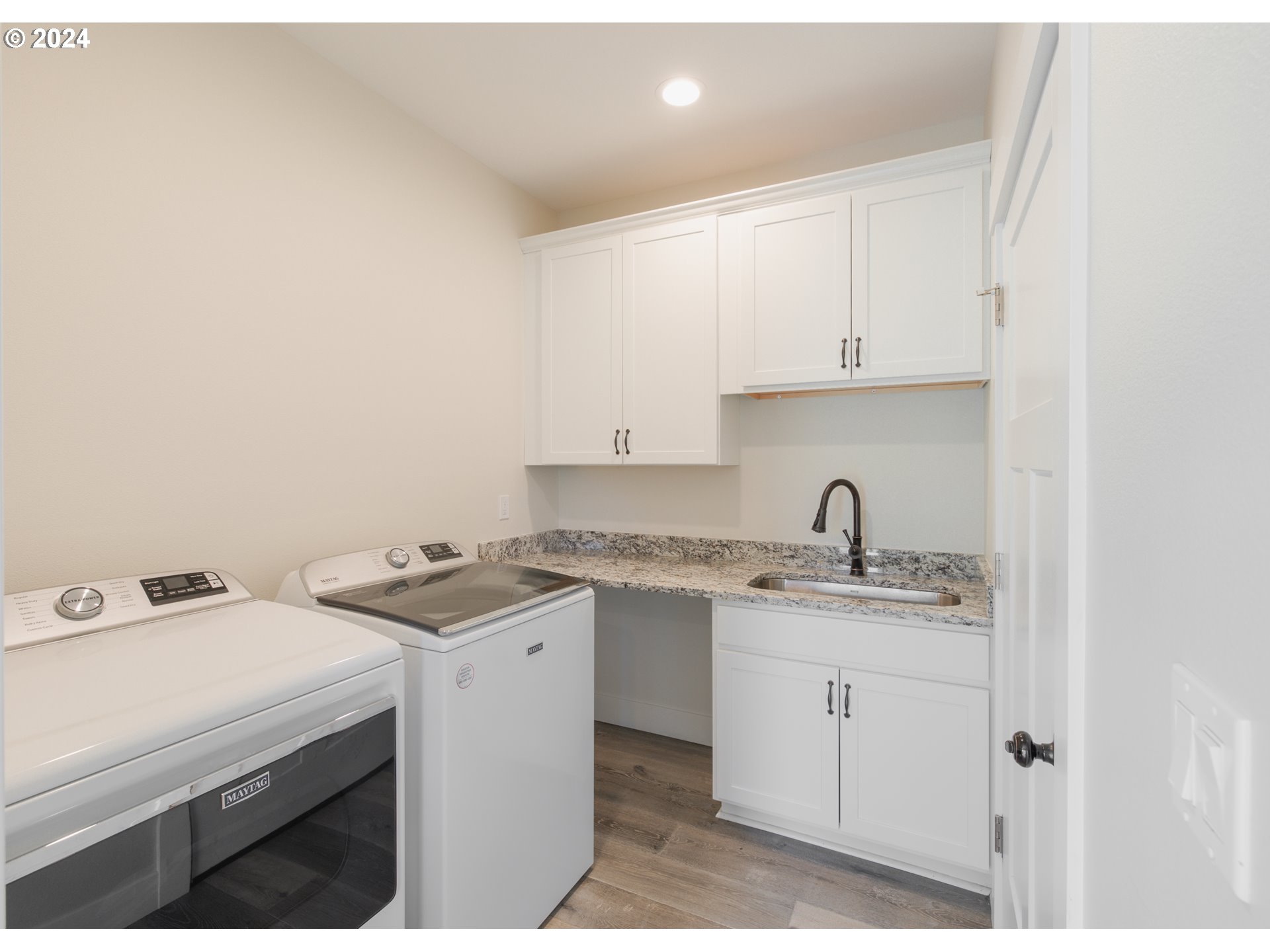 89354 Arrowhead Road Warrenton, OR 97146 - Photo 45 of 46 Utility Room