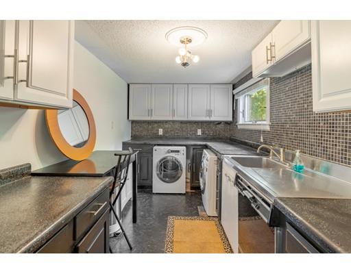 13 Summit Road Saugus, MA 01906 - Photo 12 of 31 Gallery Image 12