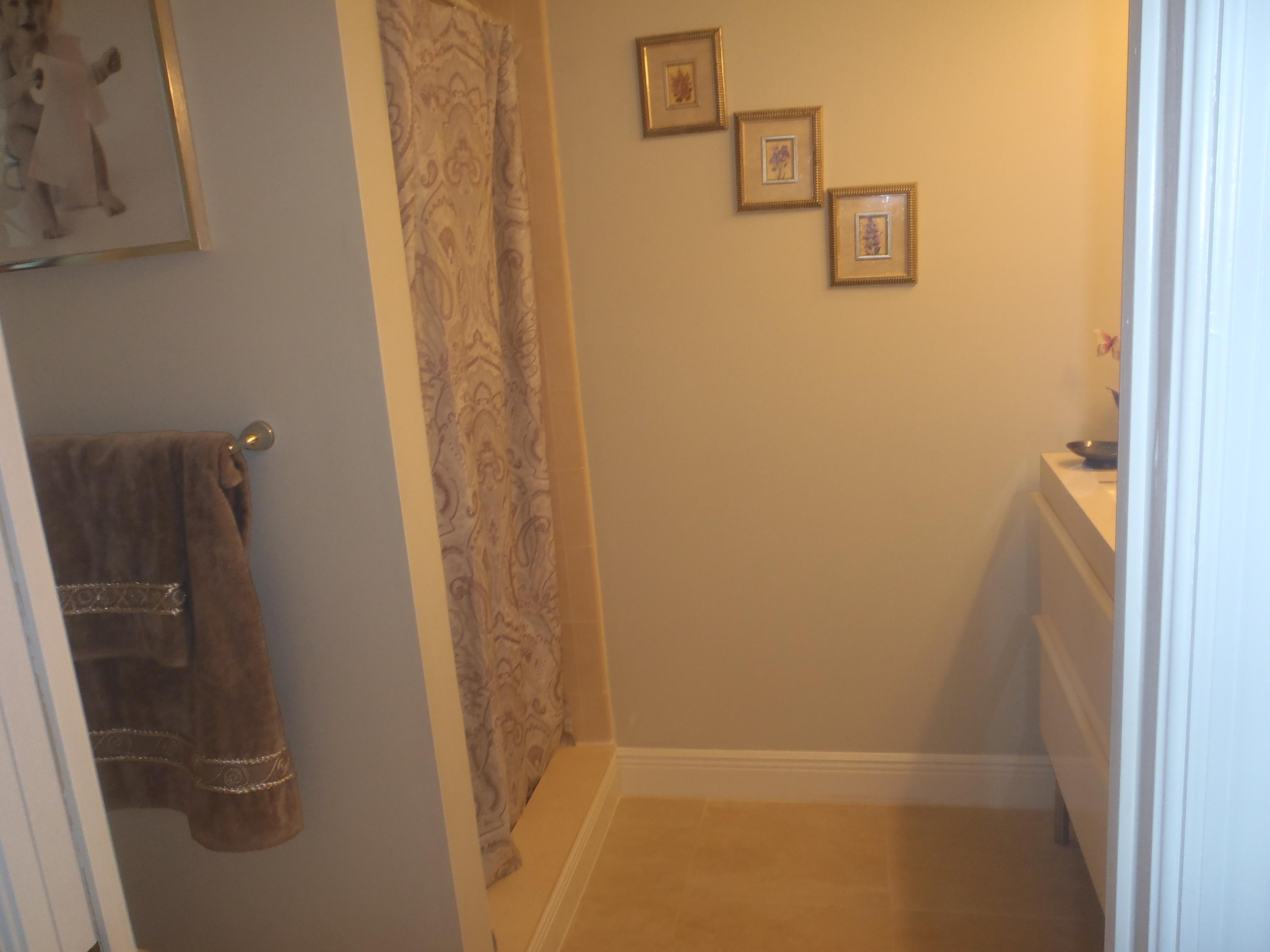 904 La Paloma Road Key Largo, FL 33037 - Photo 13 of 23 Master Bathroom View 2