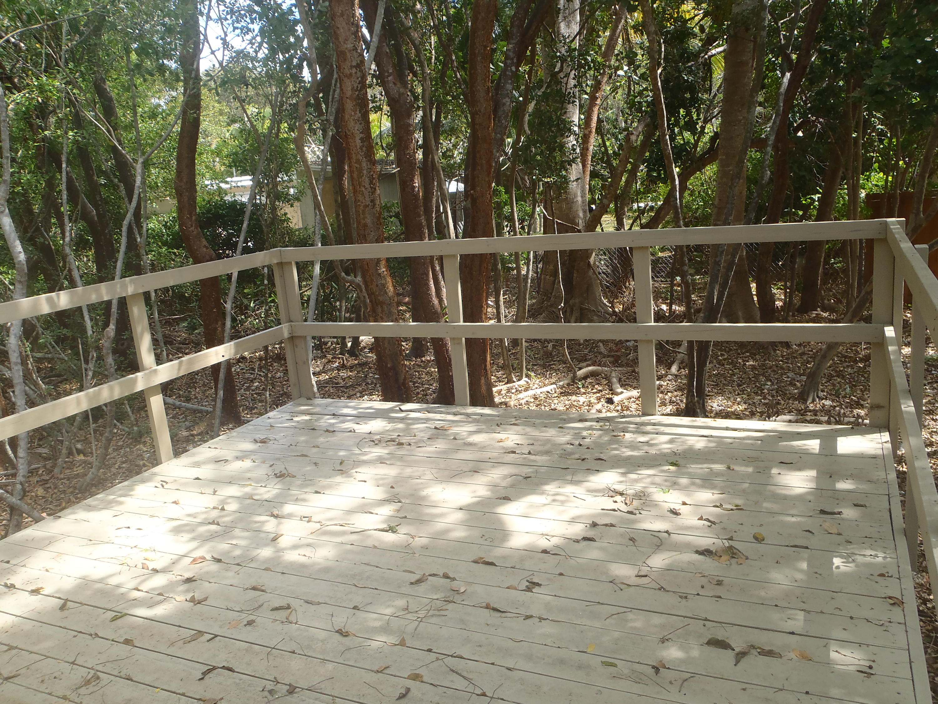 904 La Paloma Road Key Largo, FL 33037 - Photo 21 of 23 Back Yard Deck/Porch View 2