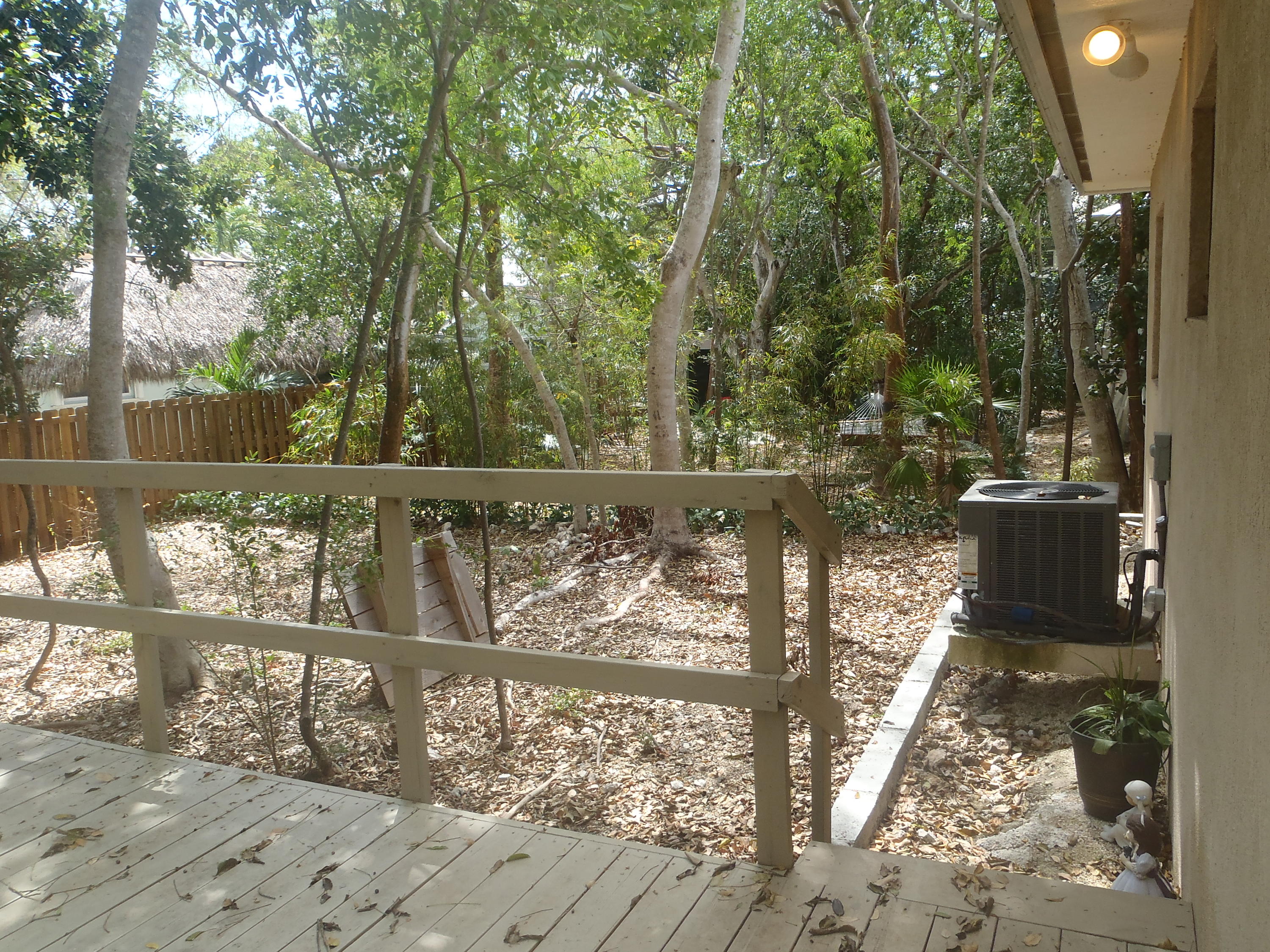 904 La Paloma Road Key Largo, FL 33037 - Photo 22 of 23 Back Yard Deck/Porch View 3