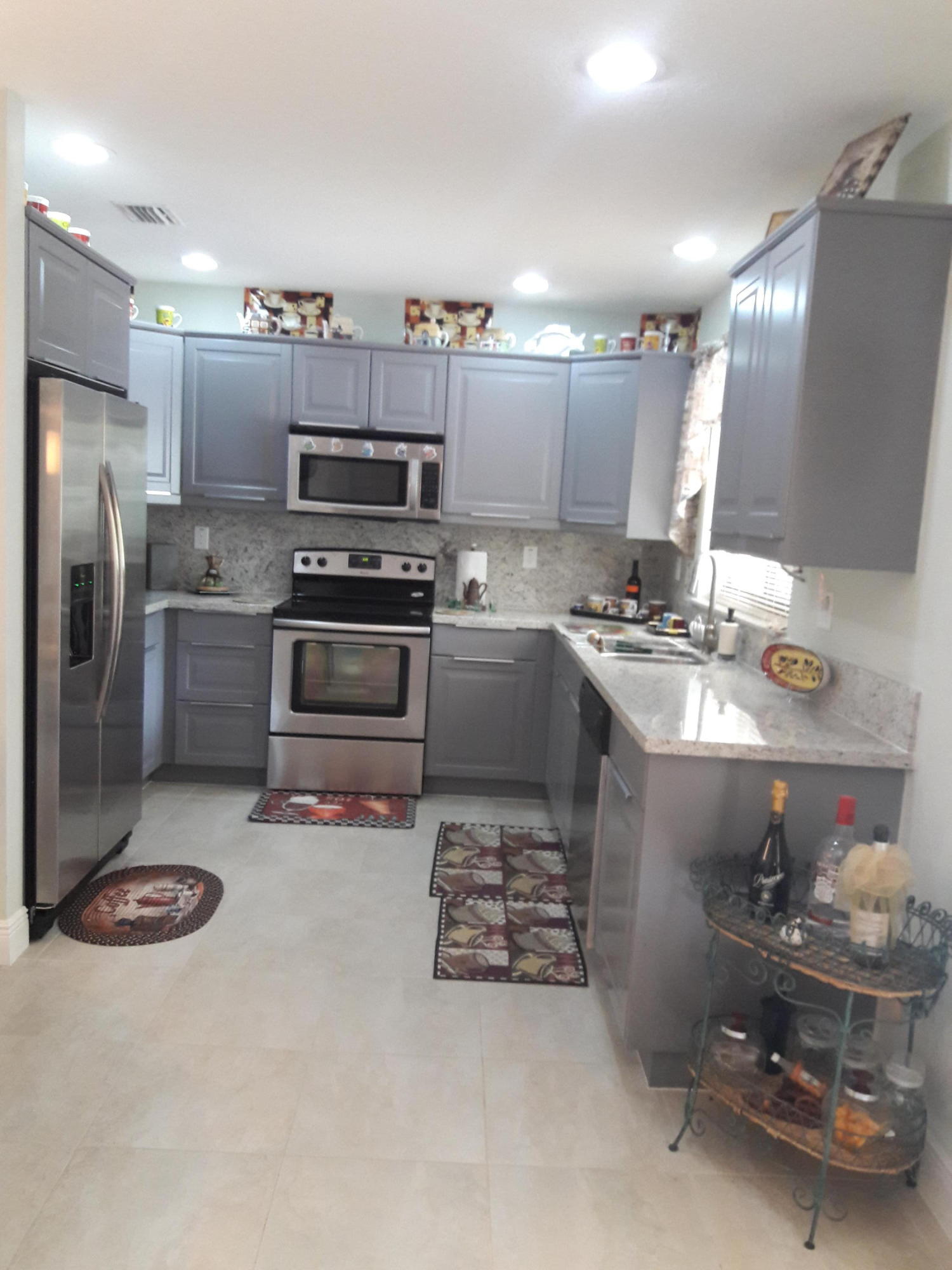 904 La Paloma Road Key Largo, FL 33037 - Photo 5 of 23 Kitchen View 1