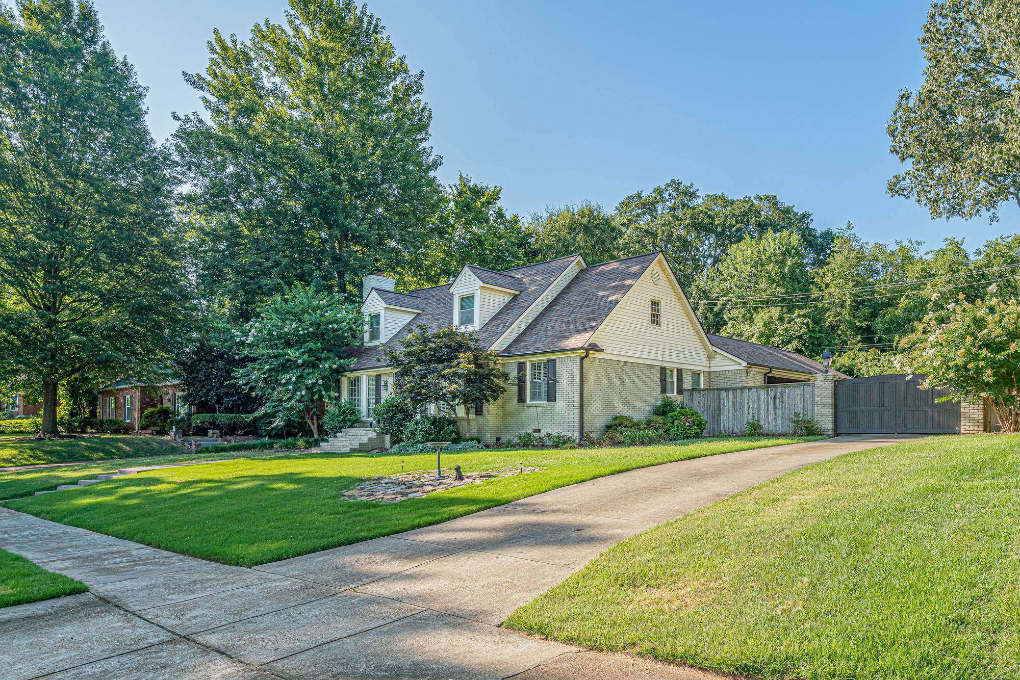 5297 Collingwood Road Memphis, TN 38117 - Photo 1 of 25 Gallery Image 1