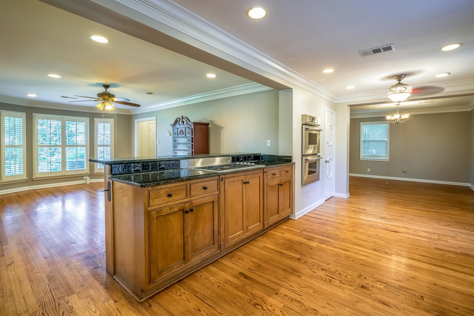5297 Collingwood Road Memphis, TN 38117 - Photo 9 of 25 Gallery Image 9
