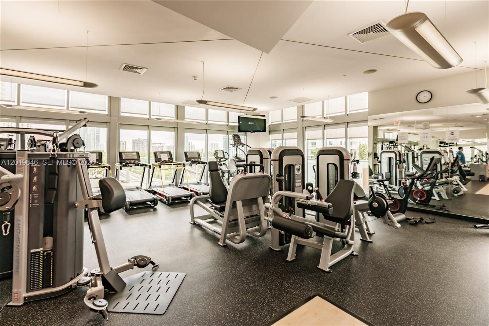 79 Southwest 12th Street, Unit 3509S Miami, FL 33130 - Photo 15 of 28