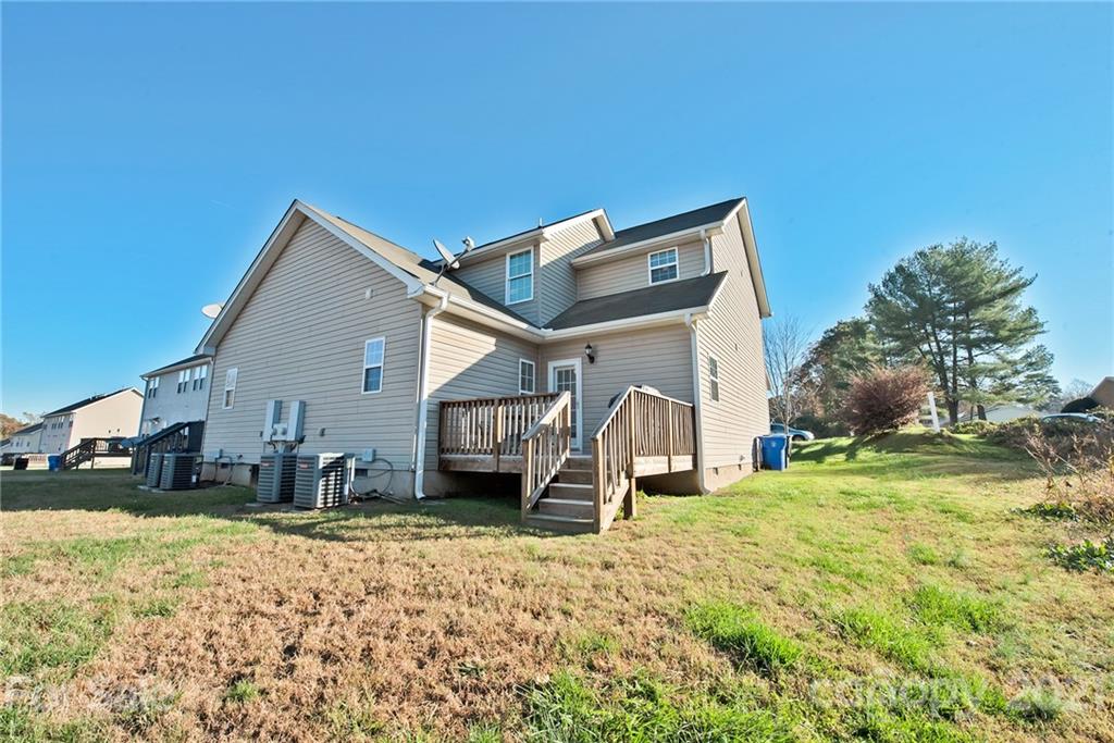 142 Ridge Bluff Road Mooresville, NC 28115 - Photo 18 of 22 Gallery Image 18