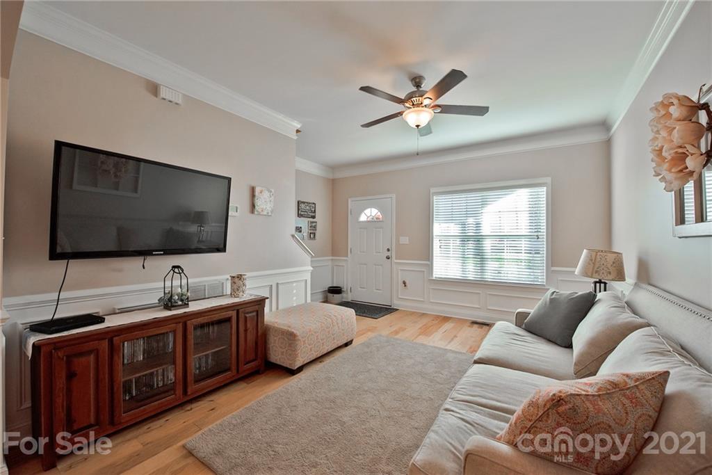 142 Ridge Bluff Road Mooresville, NC 28115 - Photo 5 of 22 Gallery Image 5