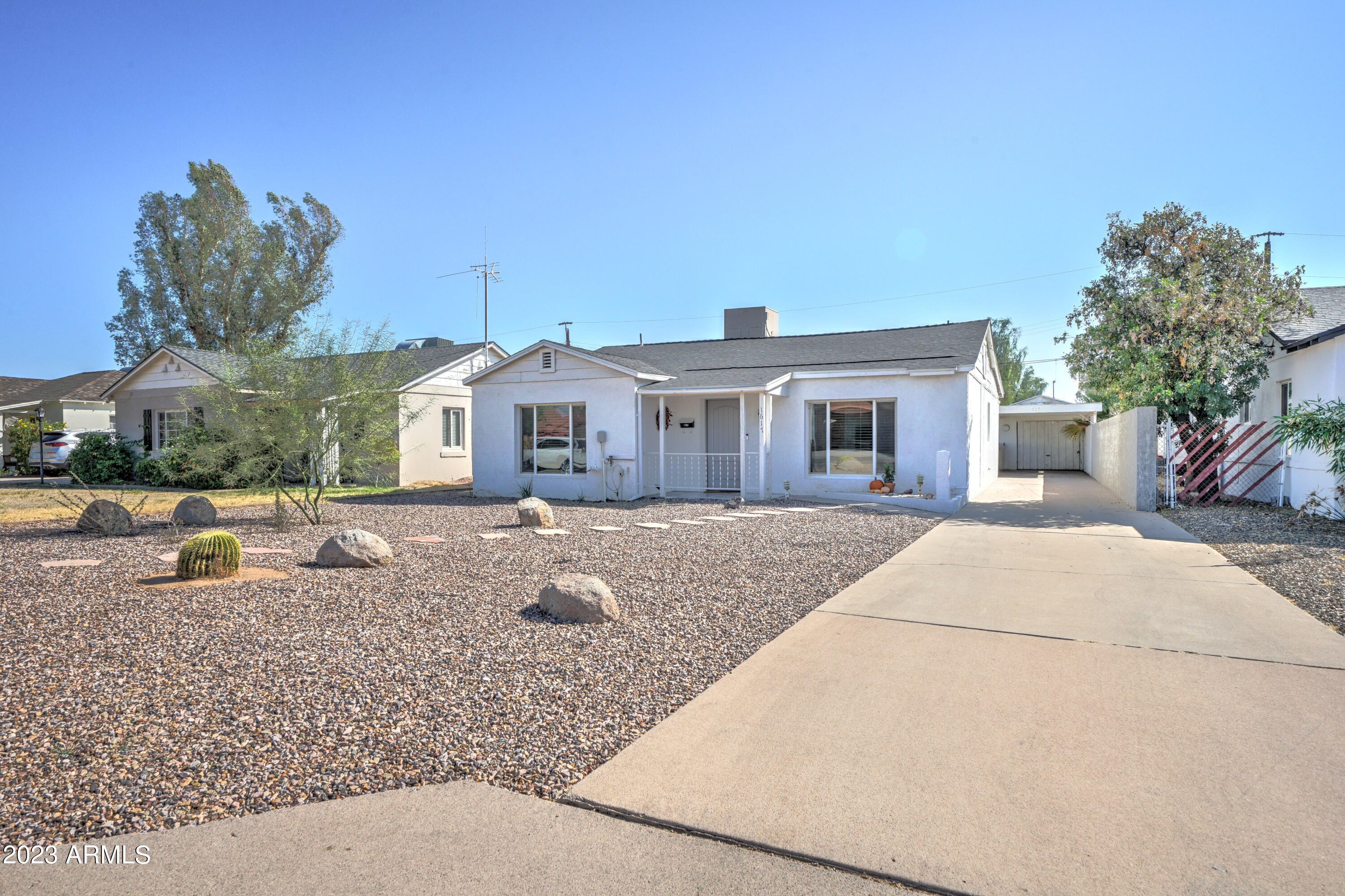 1617 East Roma Avenue Phoenix, AZ 85016 - Photo 11 of 14 1617 E Roma