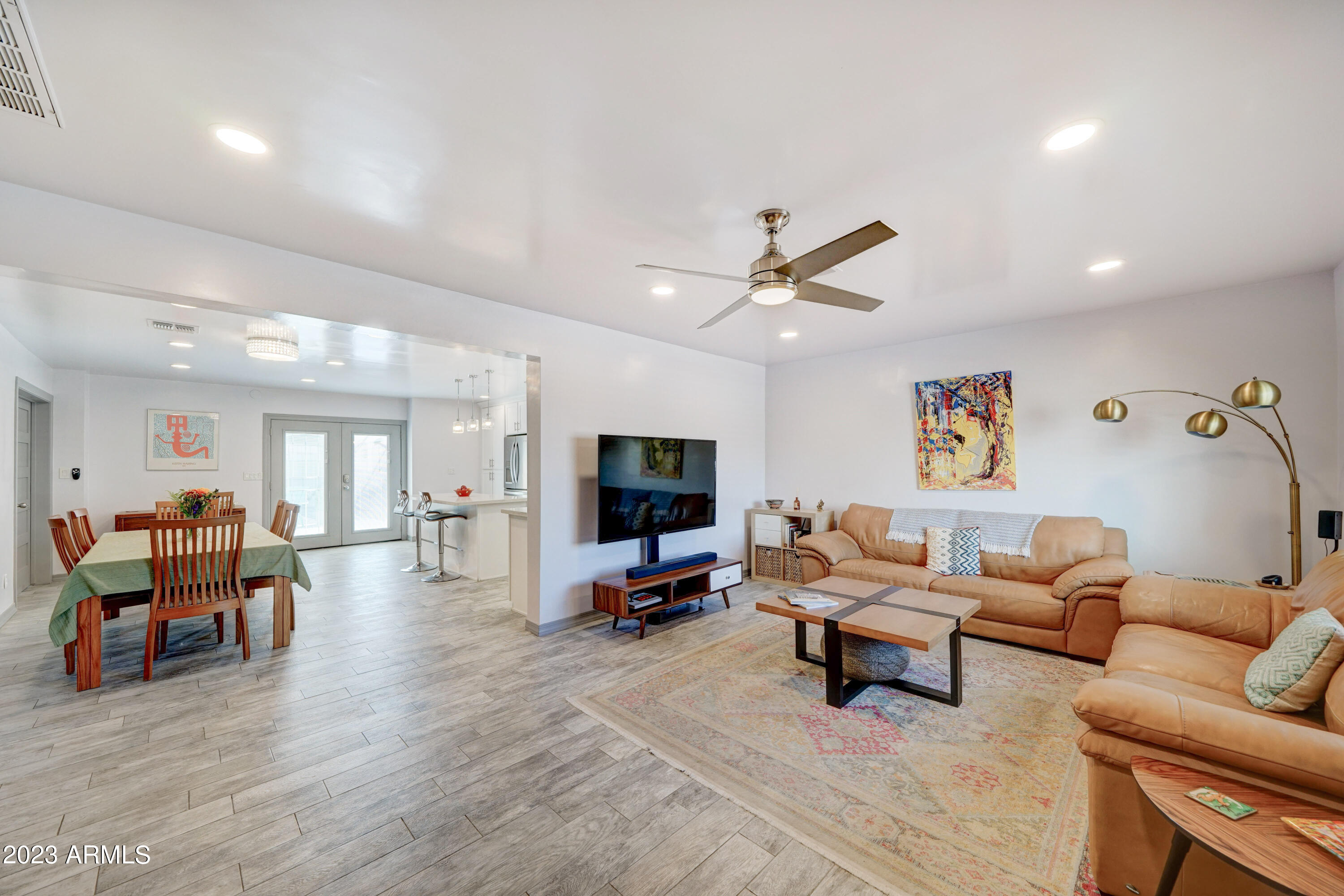 1617 East Roma Avenue Phoenix, AZ 85016 - Photo 5 of 14 1617 E Roma