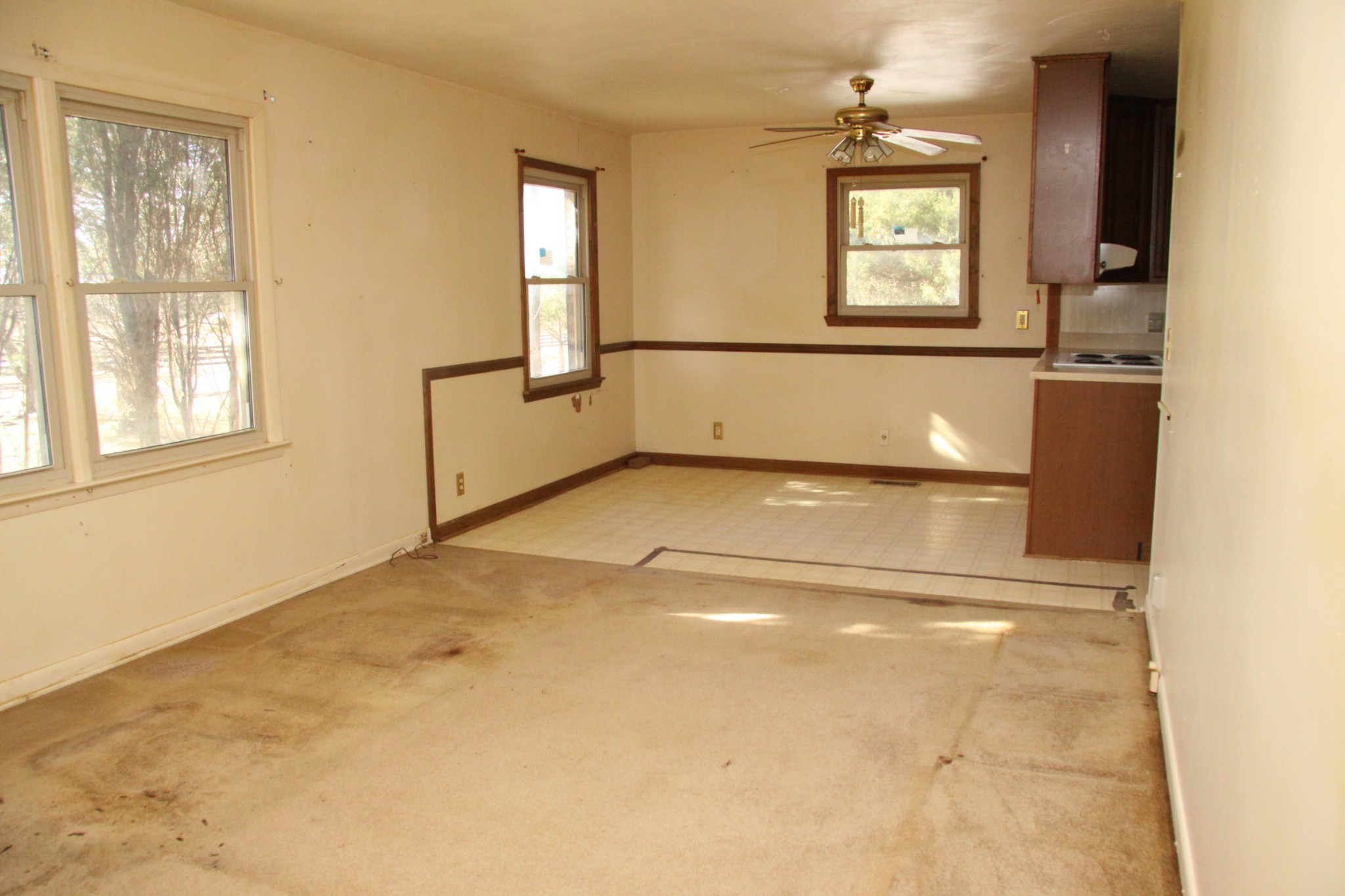 8818 Newtown Road Rockvale, TN 37153 - Photo 11 of 17 an empty room with windows