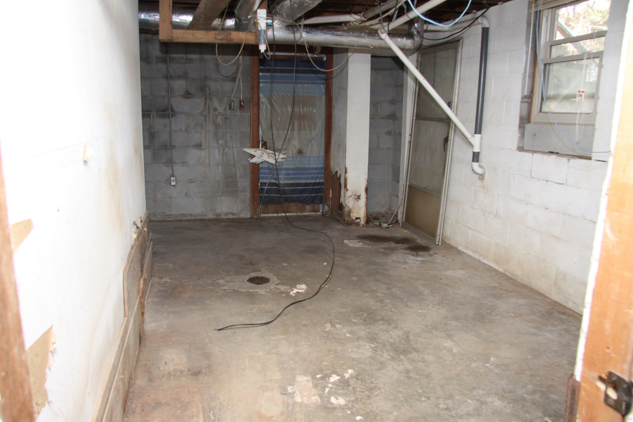 8818 Newtown Road Rockvale, TN 37153 - Photo 16 of 17 a view of a storage & utility room