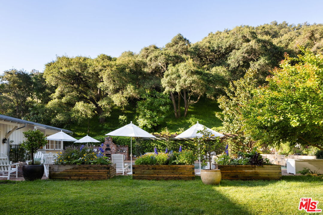 1900 Old Ranch Road Los Angeles, CA 90049 - Photo 6 of 47 Gallery Image 6