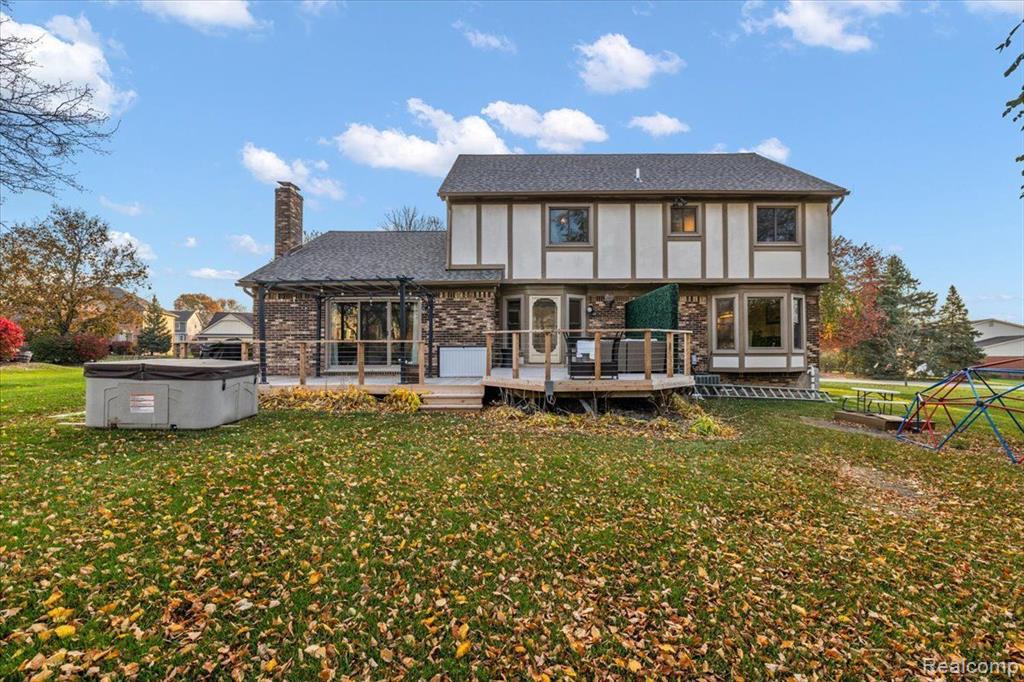 317 Silvervale Drive Rochester Hills, MI 48309 - Photo 3 of 72