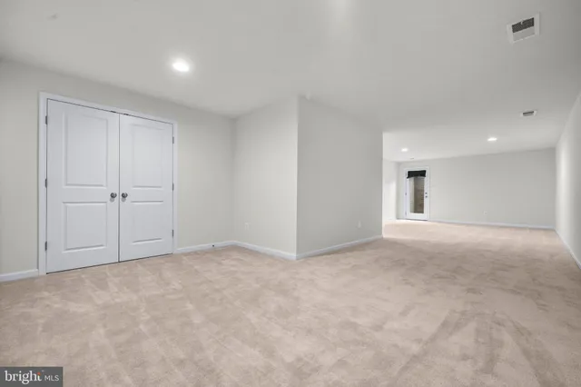 $4,000 | 9516 Kimbleton Hall Loop, Manassas Park, VA 20111