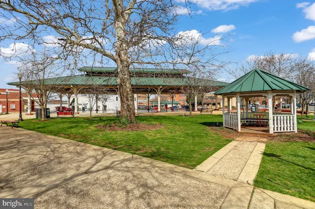 $4,000 | 9516 Kimbleton Hall Loop, Manassas Park, VA 20111