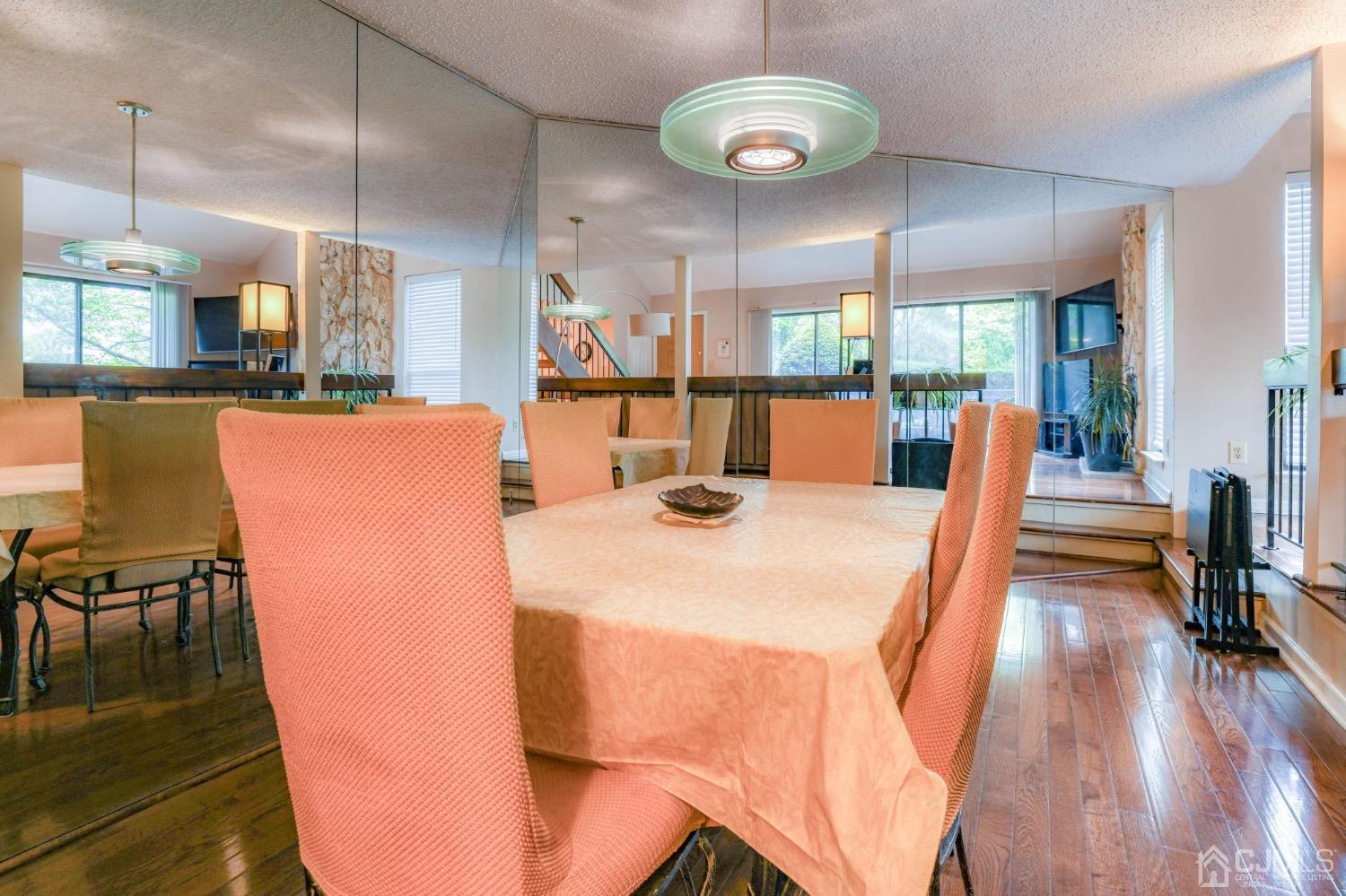 542 Westgate Drive Edison, NJ 08820 - Photo 12 of 30