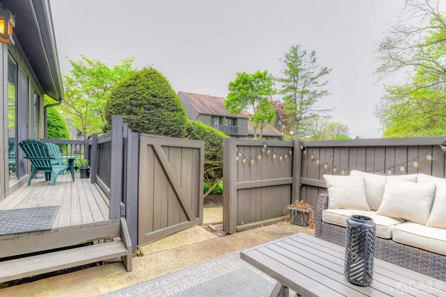 542 Westgate Drive Edison, NJ 08820 - Photo 6 of 30