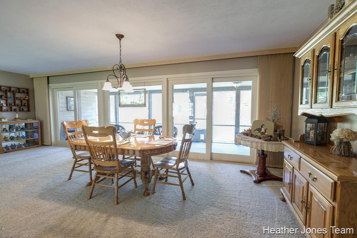 9574 Button Road Belding, MI 48809 - Photo 5 of 24 IMG_1005