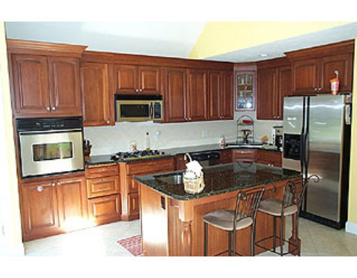31 Red Cedar Road, Unit 108 Mashpee, MA 02649 - Photo 2 of 13 Gallery Image 2