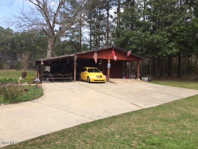 8137 Wade Vancleave Road Moss Point, MS 39562 - Photo 4 of 28 IMG_5395