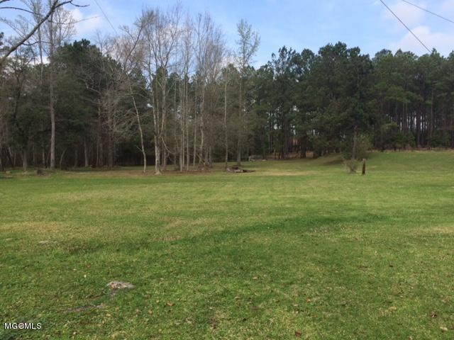 8137 Wade Vancleave Road Moss Point, MS 39562 - Photo 7 of 28 IMG_5399