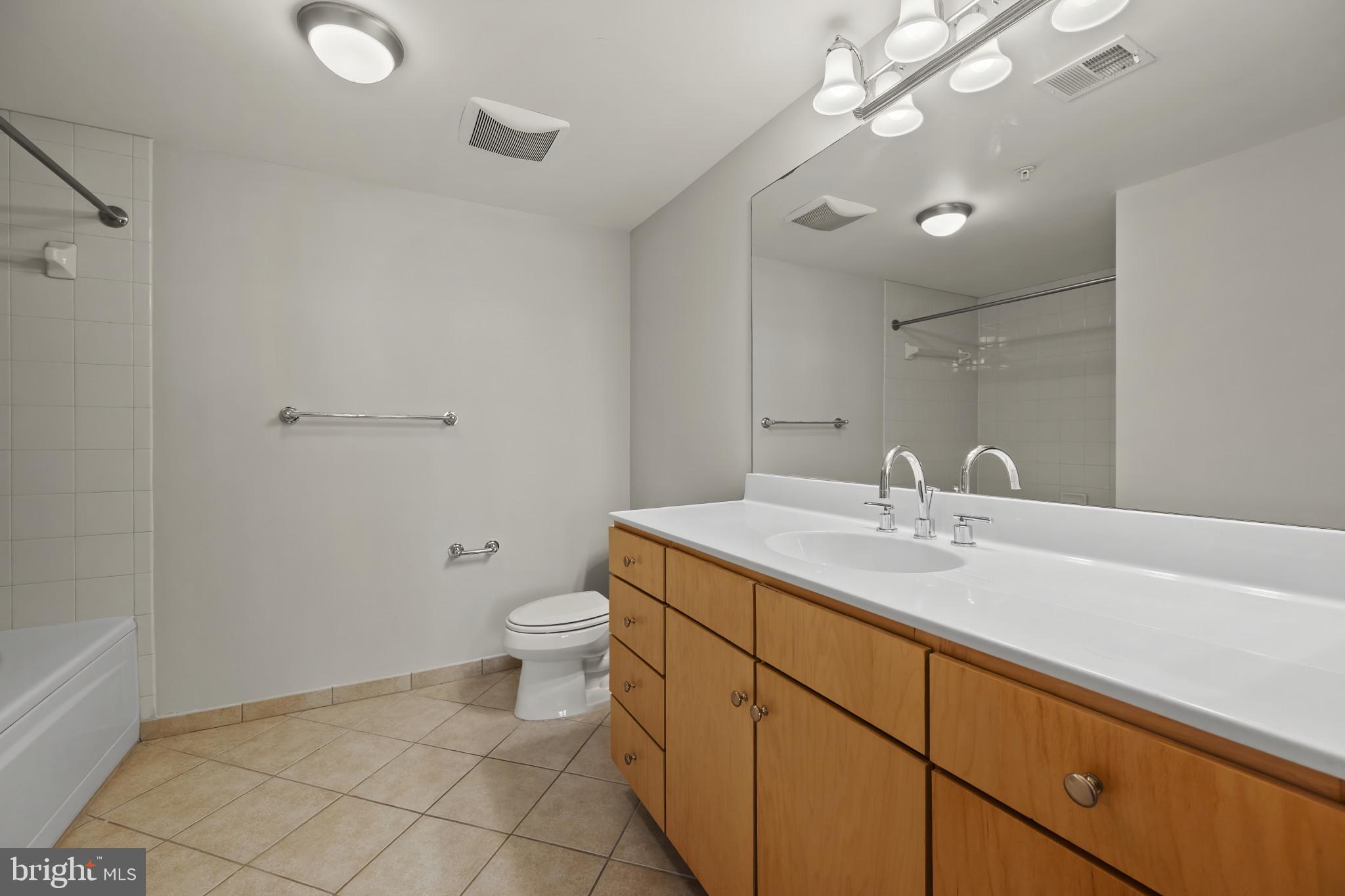 1117 10th Street Northwest, Unit 302 Washington, DC 20001 - Photo 21 of 36