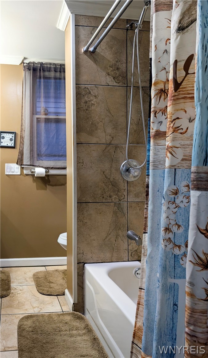 169 Potomac Avenue Buffalo, NY 14213 - Photo 12 of 19 Upper Bath