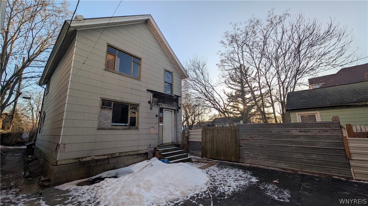 169 Potomac Avenue Buffalo, NY 14213 - Photo 18 of 19 Back House