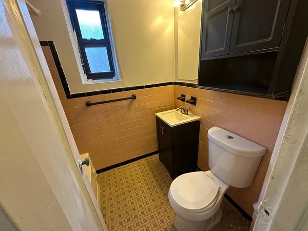 $230,000 | 4501 Broadway, Unit 3D | Hudson Heights