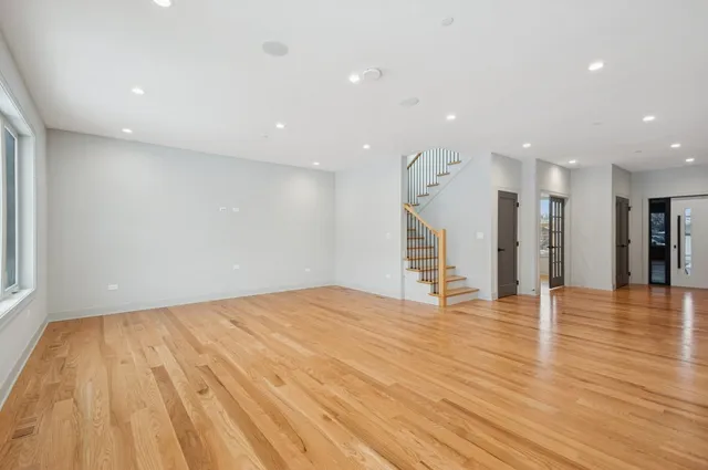 $699,900 | 11036 Austin Avenue, Chicago Ridge, IL 60415