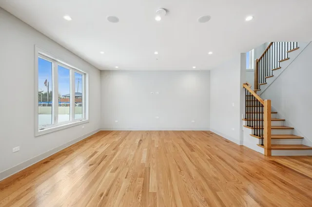 $699,900 | 11036 Austin Avenue, Chicago Ridge, IL 60415